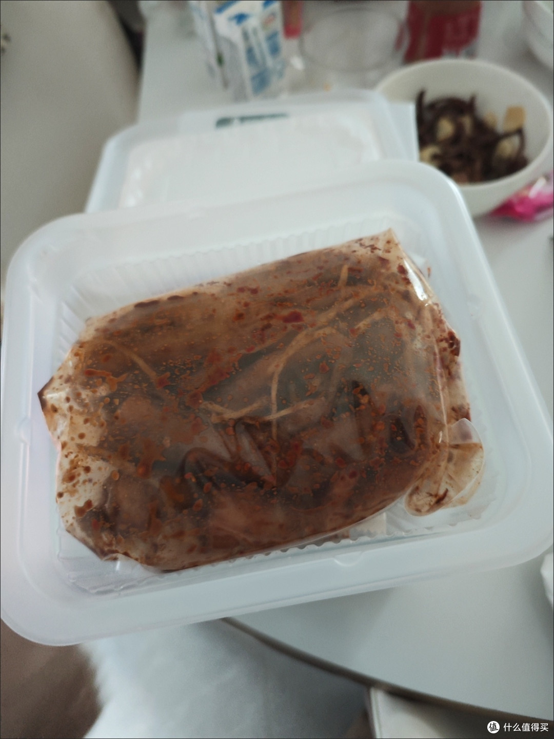 佤味鸡爪：带骨入味辣香十足