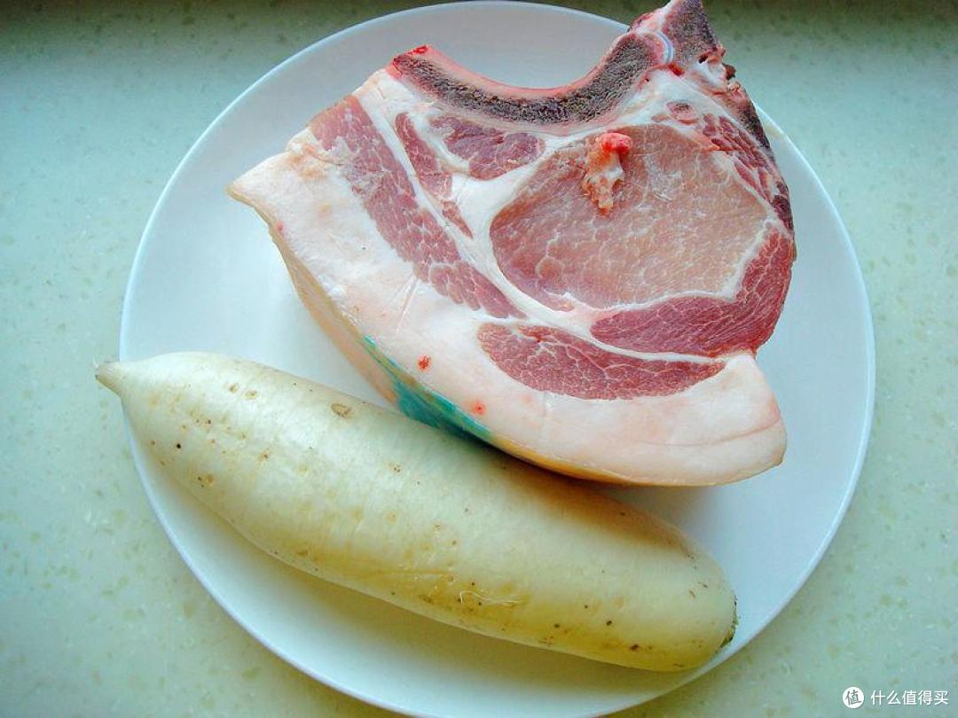 秋天这样吃肉,往电饭煲里一扔,肉烂香浓,一点不腥不腻