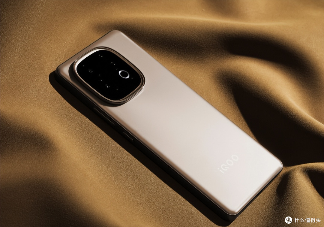 2025可以“闭眼买”的3款大电池手机,不低于8000mAh,价格良心