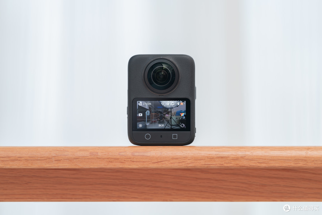 大疆 Osmo 360:双 1 英寸 + 8K/50fps,改写全景相机市场格局