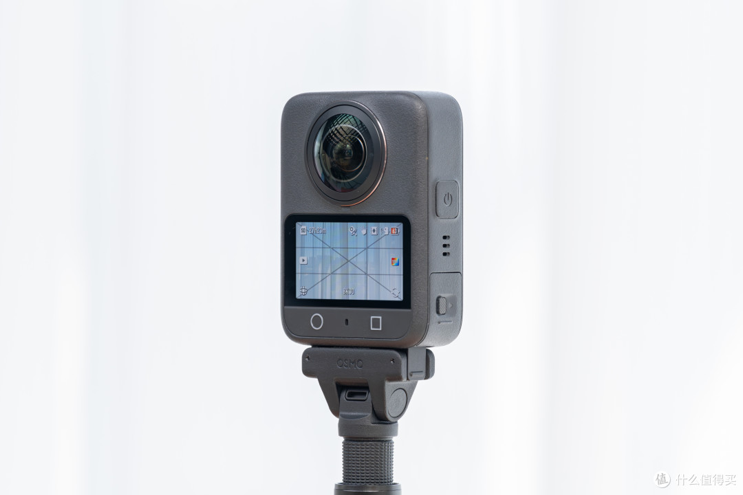 大疆 Osmo 360:双 1 英寸 + 8K/50fps,改写全景相机市场格局