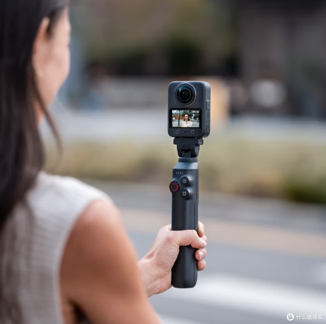 大疆 Osmo 360:双 1 英寸 + 8K/50fps,改写全景相机市场格局