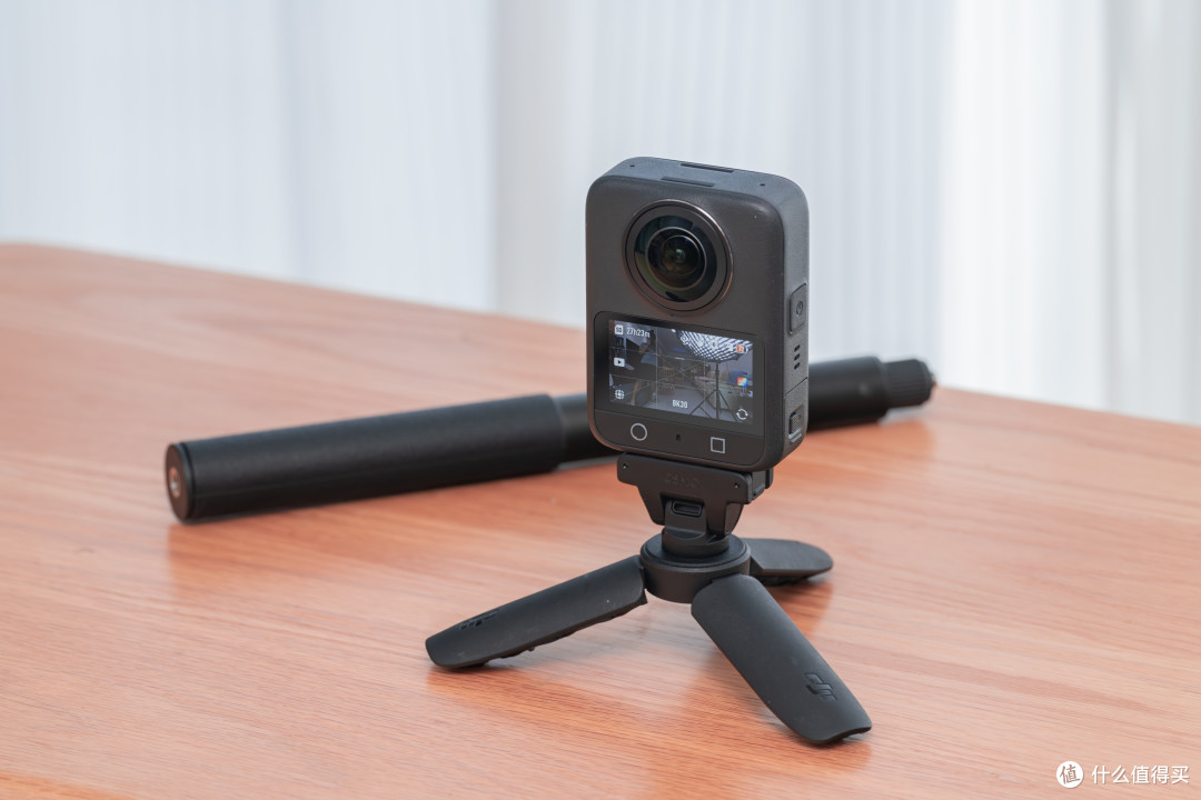 大疆 Osmo 360:双 1 英寸 + 8K/50fps,改写全景相机市场格局