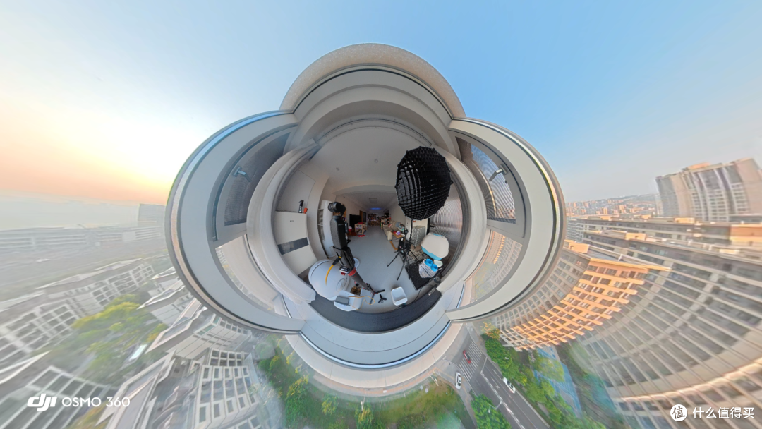 大疆 Osmo 360:双 1 英寸 + 8K/50fps,改写全景相机市场格局