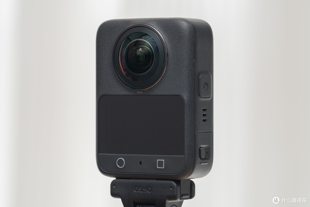 大疆 Osmo 360:双 1 英寸 + 8K/50fps,改写全景相机市场格局