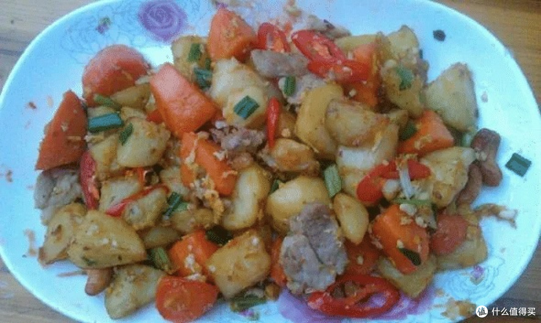 邪修美食:电饭煲快速土豆胡萝卜炒肉