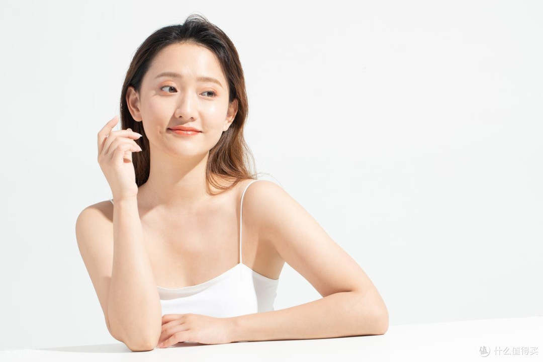 专为脆弱肌肤设计的修护面膜,强韧屏障告别红血丝困扰