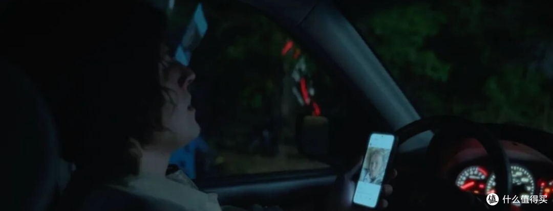 第一集就尺度拉满,Netflix新剧太生猛了