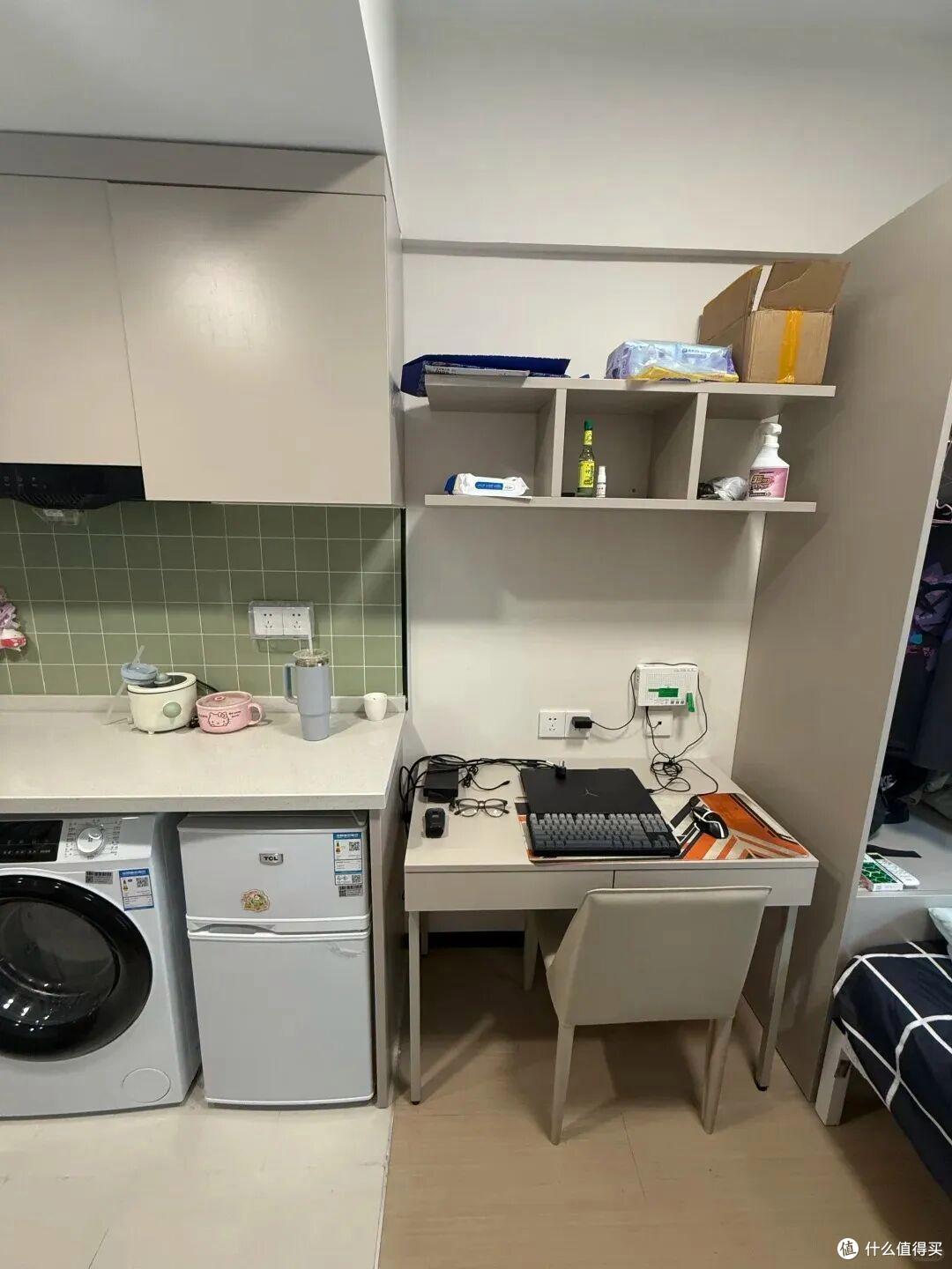 香港一姑娘的房子火了,不足14㎡,竟有2房2厅,一个人住刚刚好!