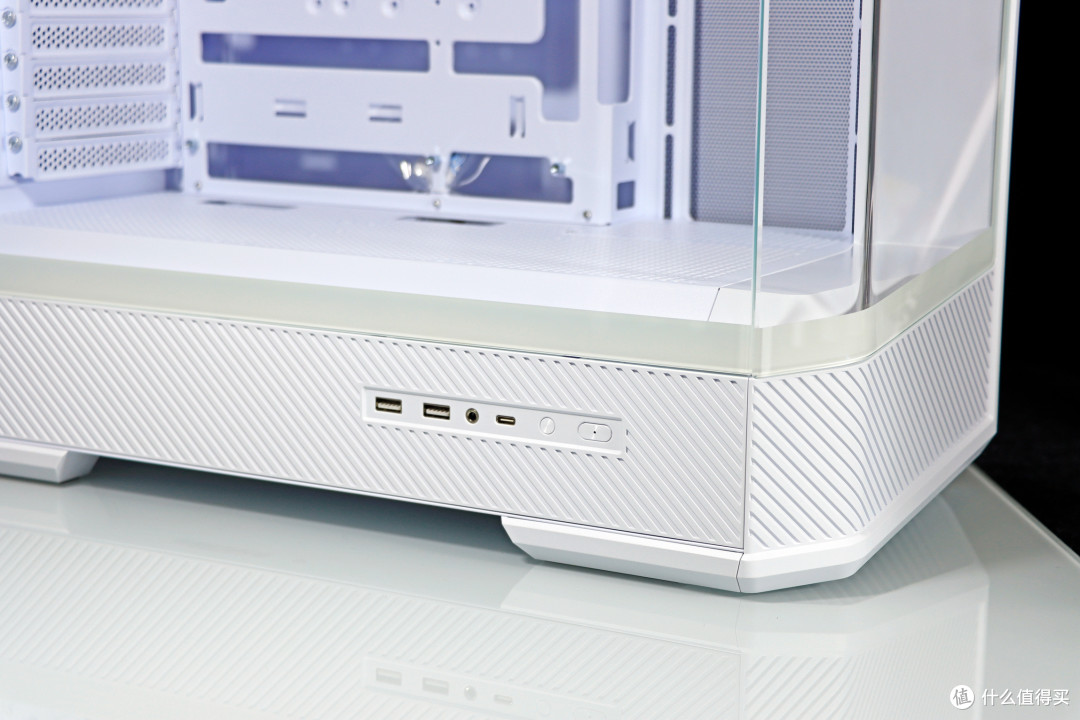 入门游戏神 U!AMD R5 9500F 搭配 B850 重炮手 WIFI7 W 战未来