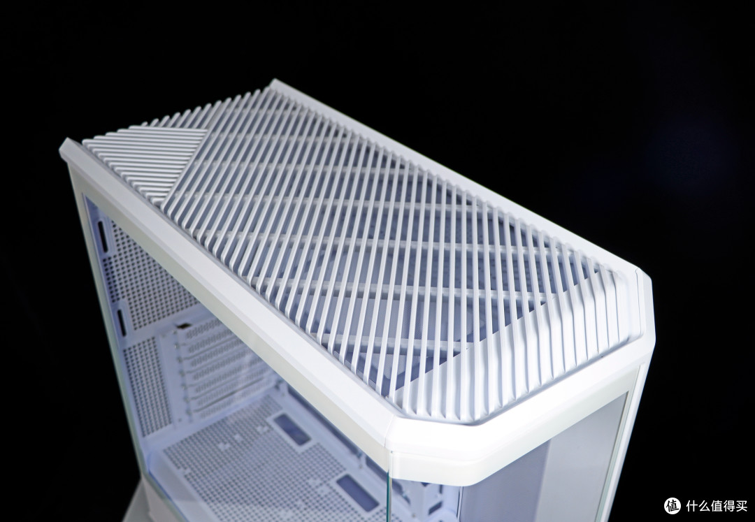 入门游戏神 U!AMD R5 9500F 搭配 B850 重炮手 WIFI7 W 战未来