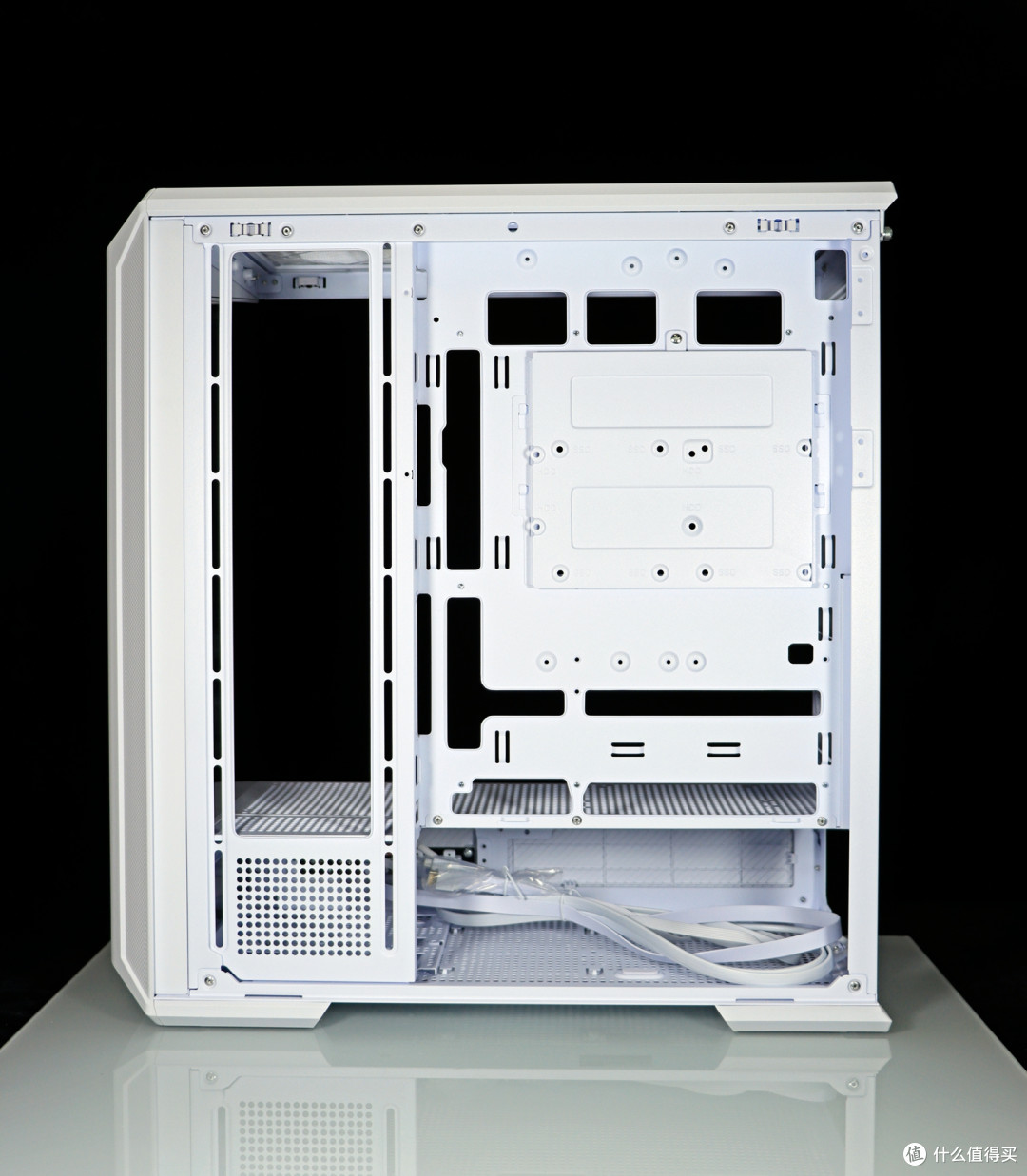 入门游戏神 U!AMD R5 9500F 搭配 B850 重炮手 WIFI7 W 战未来