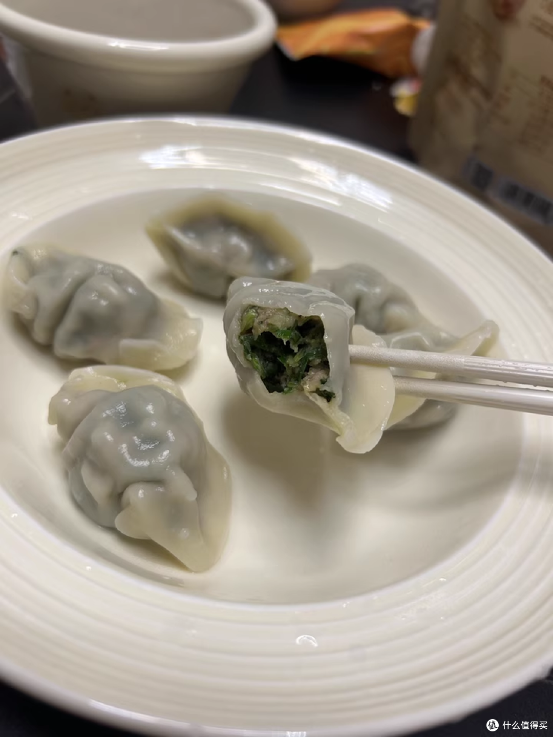 秋日美食充电站！锋味派黑猪肉水饺：一口沦陷的手工鲜