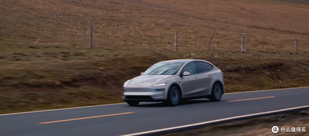 特斯拉 Model Y L 到底算不算豪华哪类人买最划算.适配人群解析!