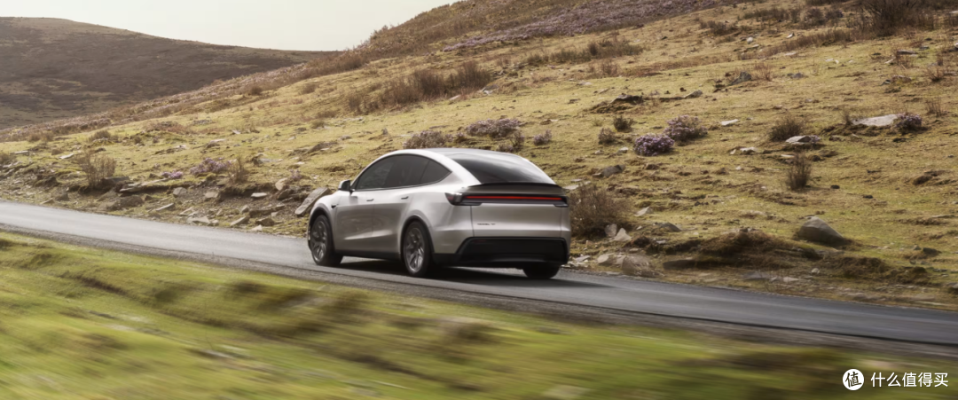 特斯拉 Model Y L 到底算不算豪华哪类人买最划算.适配人群解析!