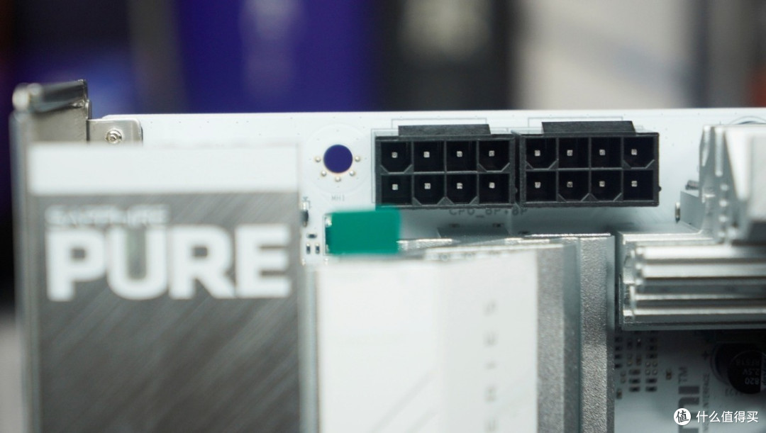 虽迟但到,白色款蓝宝石PURE 极地 B850A WIFI标准大板装机实测