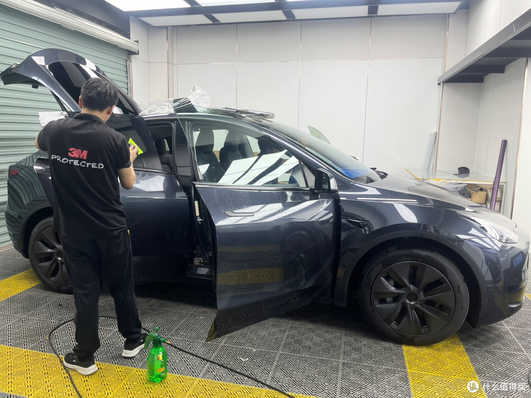 特斯拉Model Y:驶向未来的电动先锋
