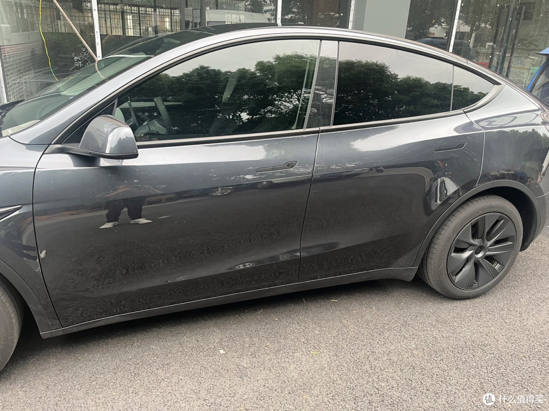 特斯拉Model Y:驶向未来的电动先锋