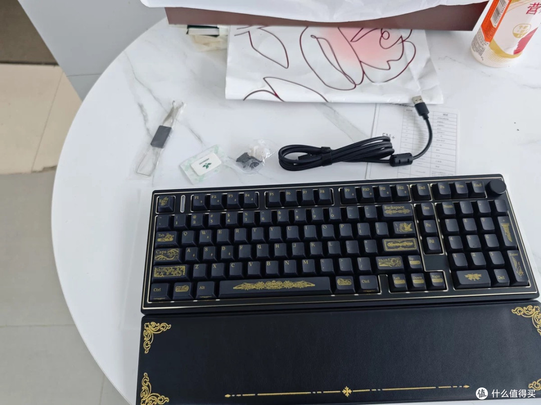 💻电竞办公双杀!蝙蝠骑士 Live100 键盘超神啦