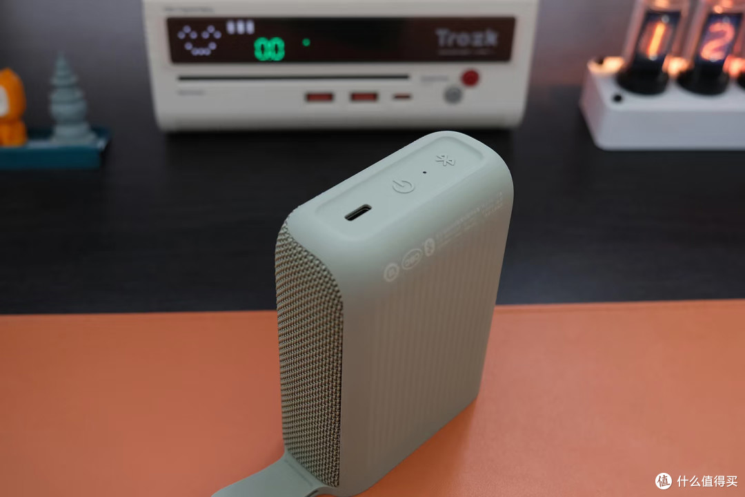 年轻人的音乐砖——红米蓝牙小音箱