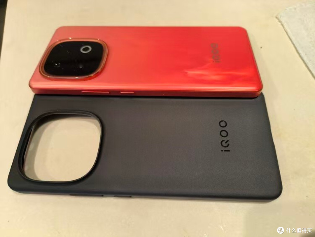 iQOO豁出去了!7620mAh大电池+自研芯片+190万跑分,跌至1350元