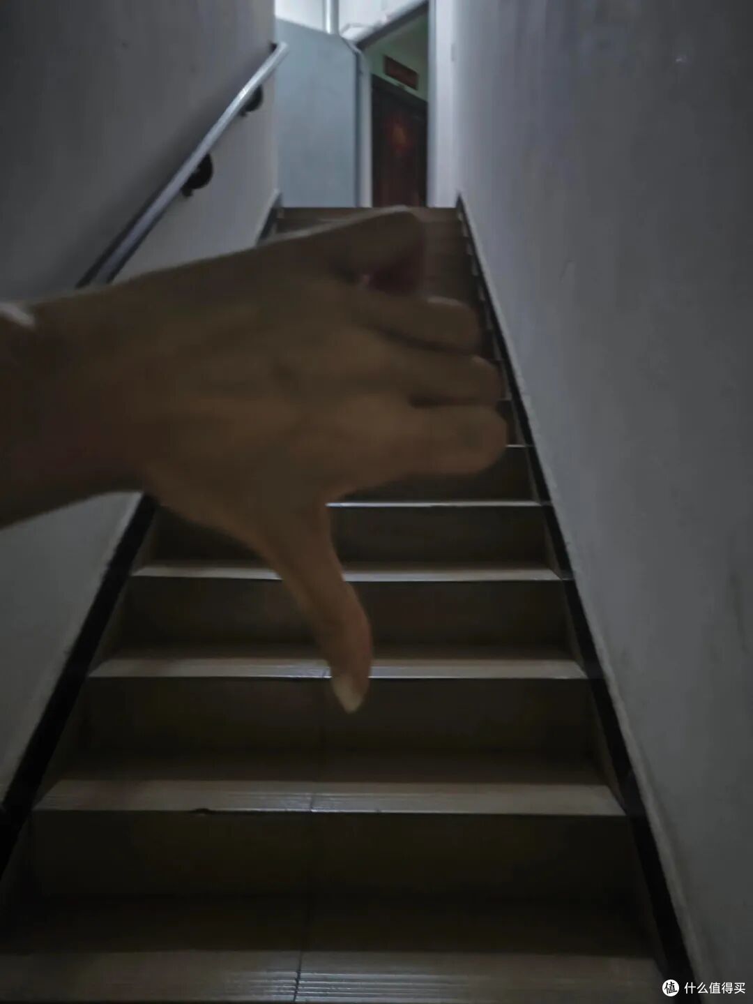 为啥越来越多人搬离“一梯一户”?老住户说出实情,让人恍然大悟