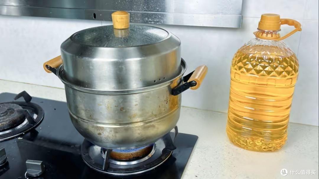 这5种物品,开封后保质期就“失效”,看似还能吃,其实早变质了