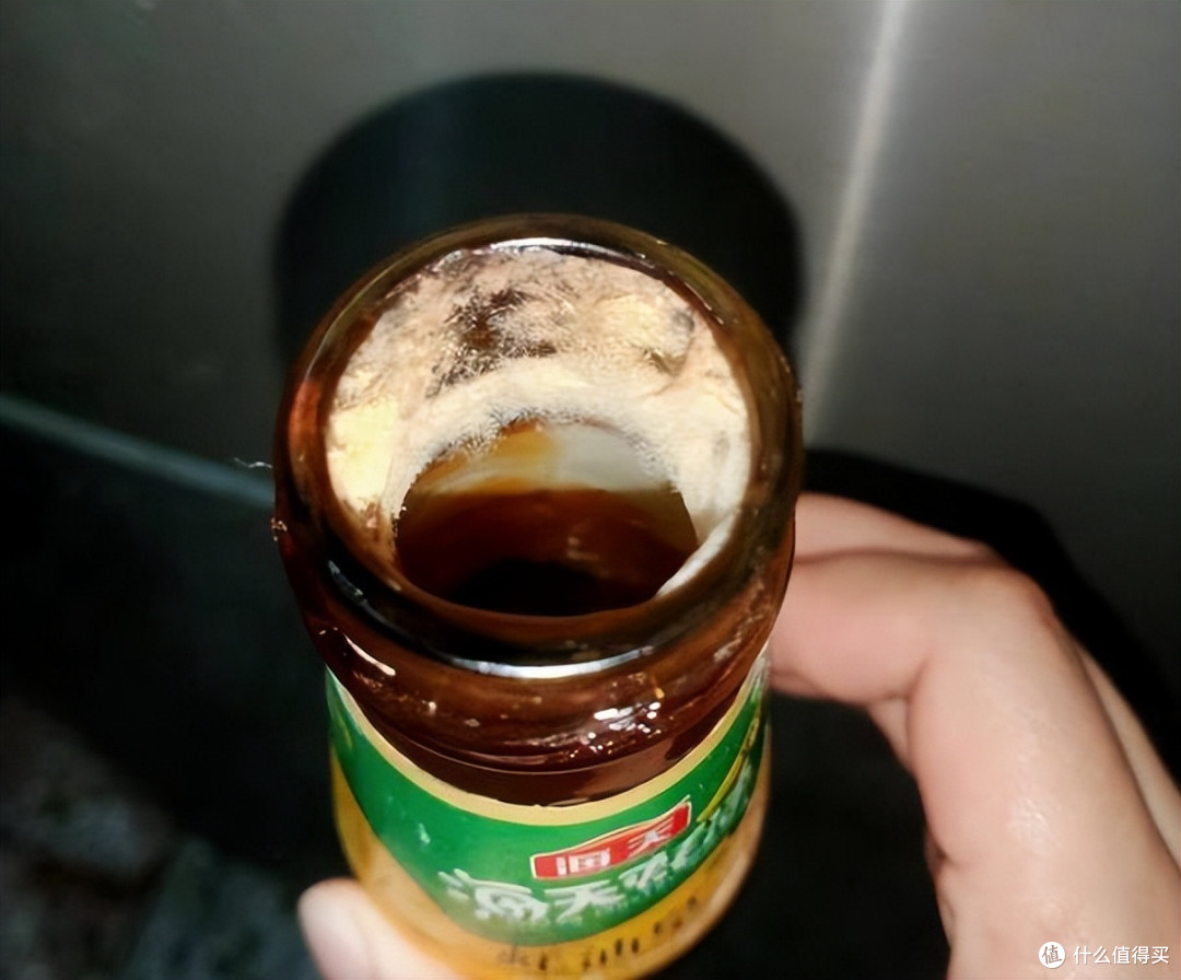 这5种物品,开封后保质期就“失效”,看似还能吃,其实早变质了