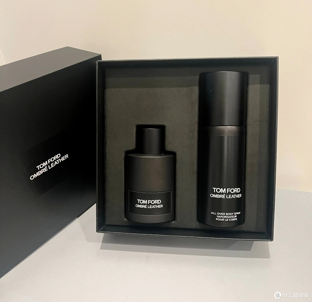 骑上摩托之前,别忘了喷它——TOM FORD光影皮革香水