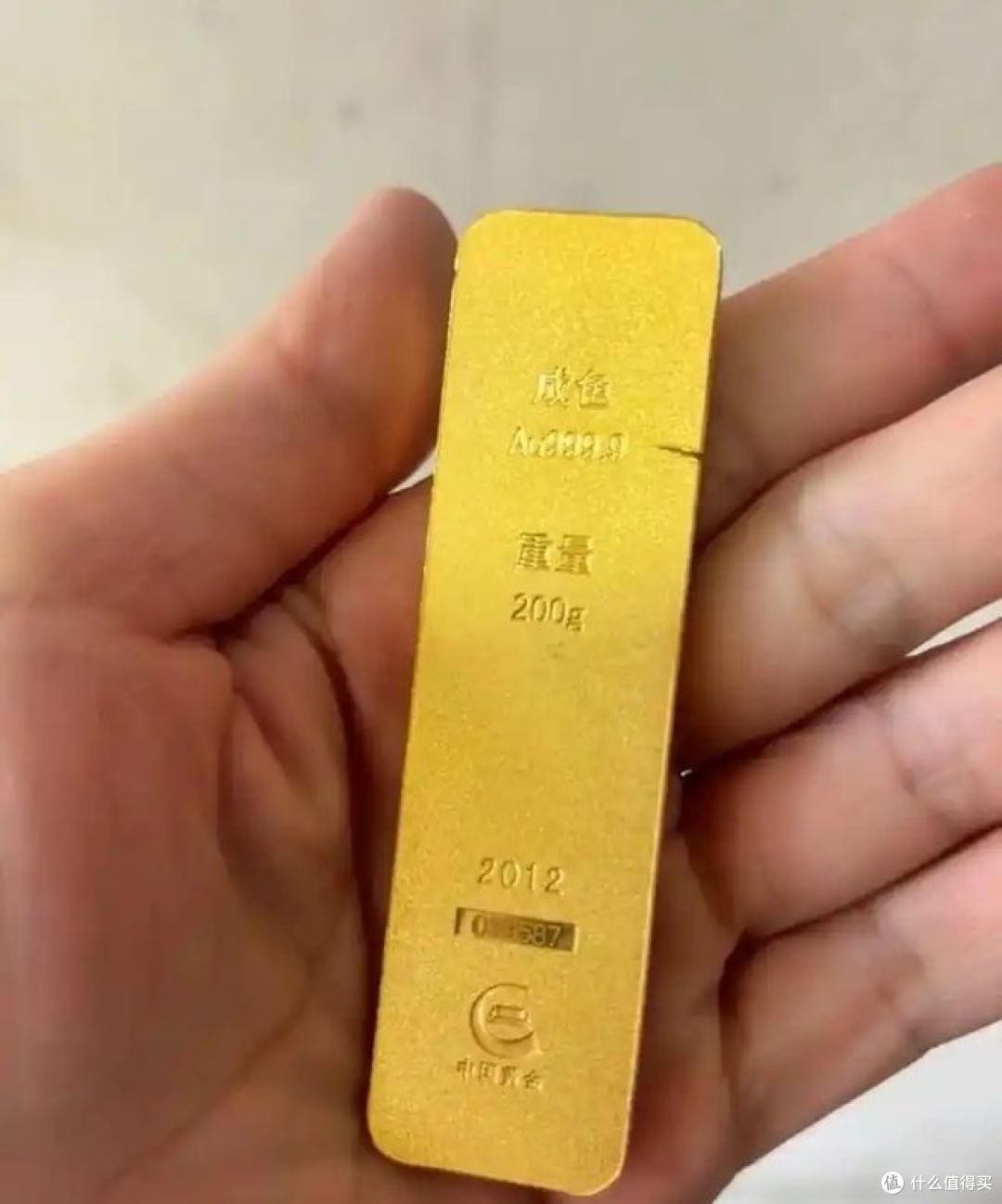 黄金价破800,是变现还是长期持有?