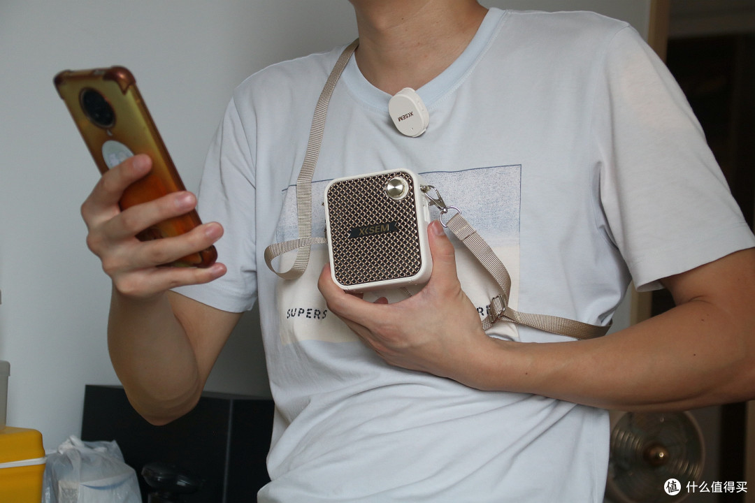 西圣小蜜蜂扩音器：8 小时讲课零啸叫，教师圈公认的 嗓子救星