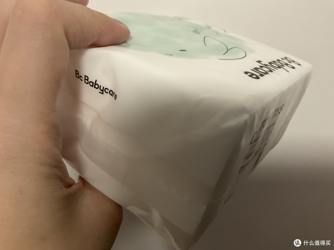 宝宝肌肤的柔软守护者:Babycare兔兔乳霜棉柔巾
