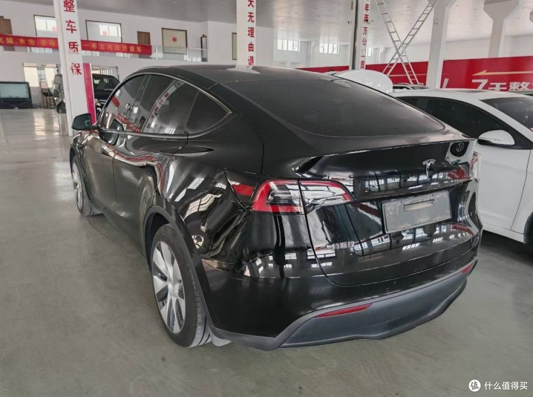 特斯拉Model Y：新能源市场的变革者，豪华新标准的定义者？