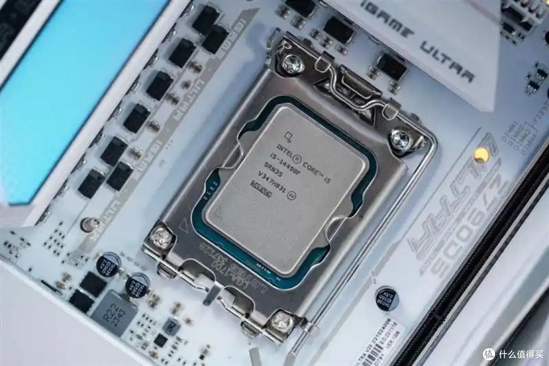 千元级入门神U大比拼:i5-14490F与9500F谁更胜一筹?