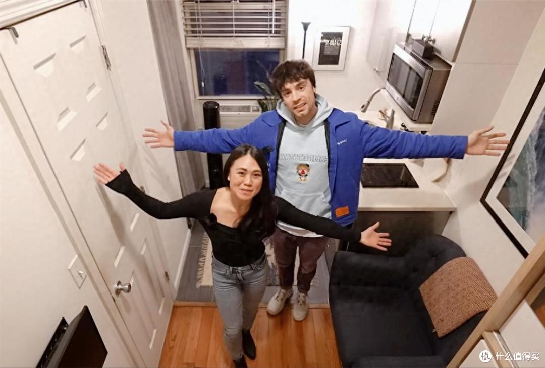 香港一对夫妻的真实生活,蜗居7㎡小屋,一住就是3年,网友:羡慕