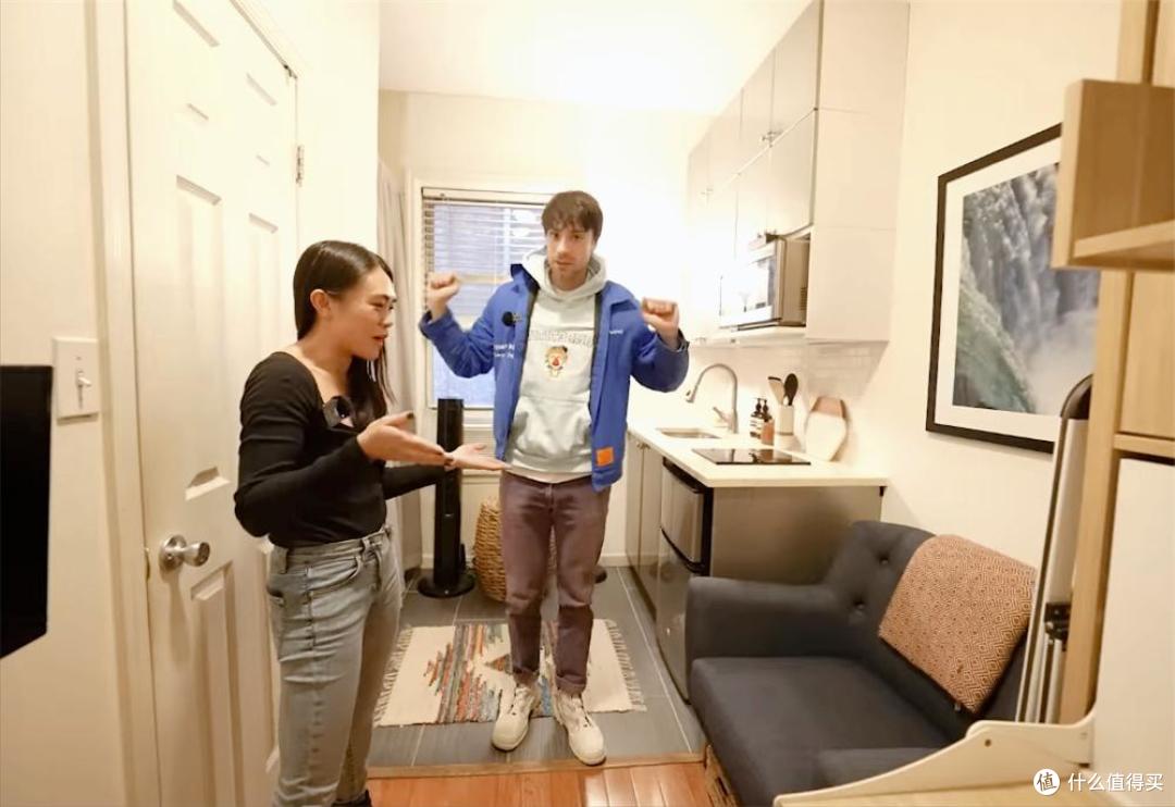 香港一对夫妻的真实生活,蜗居7㎡小屋,一住就是3年,网友:羡慕