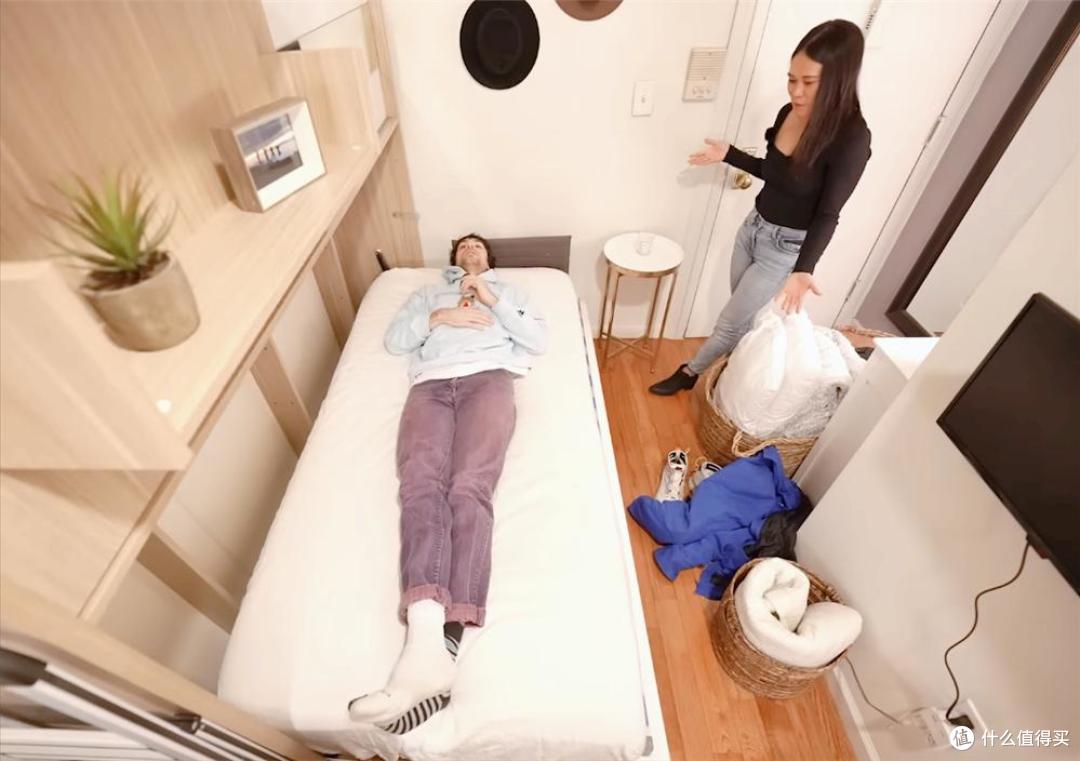 香港一对夫妻的真实生活,蜗居7㎡小屋,一住就是3年,网友:羡慕