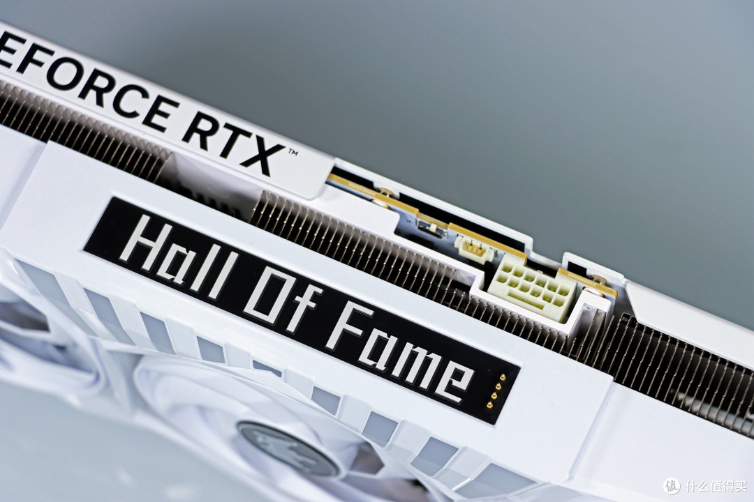 入门游戏神 U!AMD R5 9500F 搭配 B850 重炮手 WIFI7 W 战未来