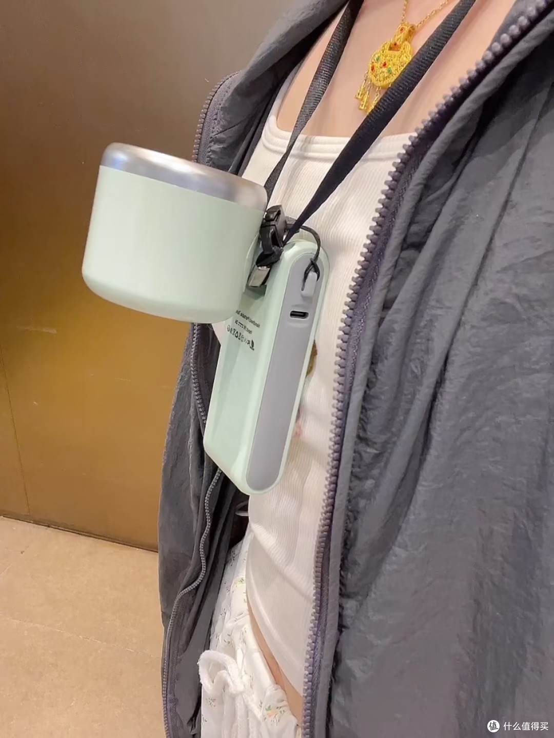 军训靠20+的挂脖风扇活下来，8小时续航真没吹垮