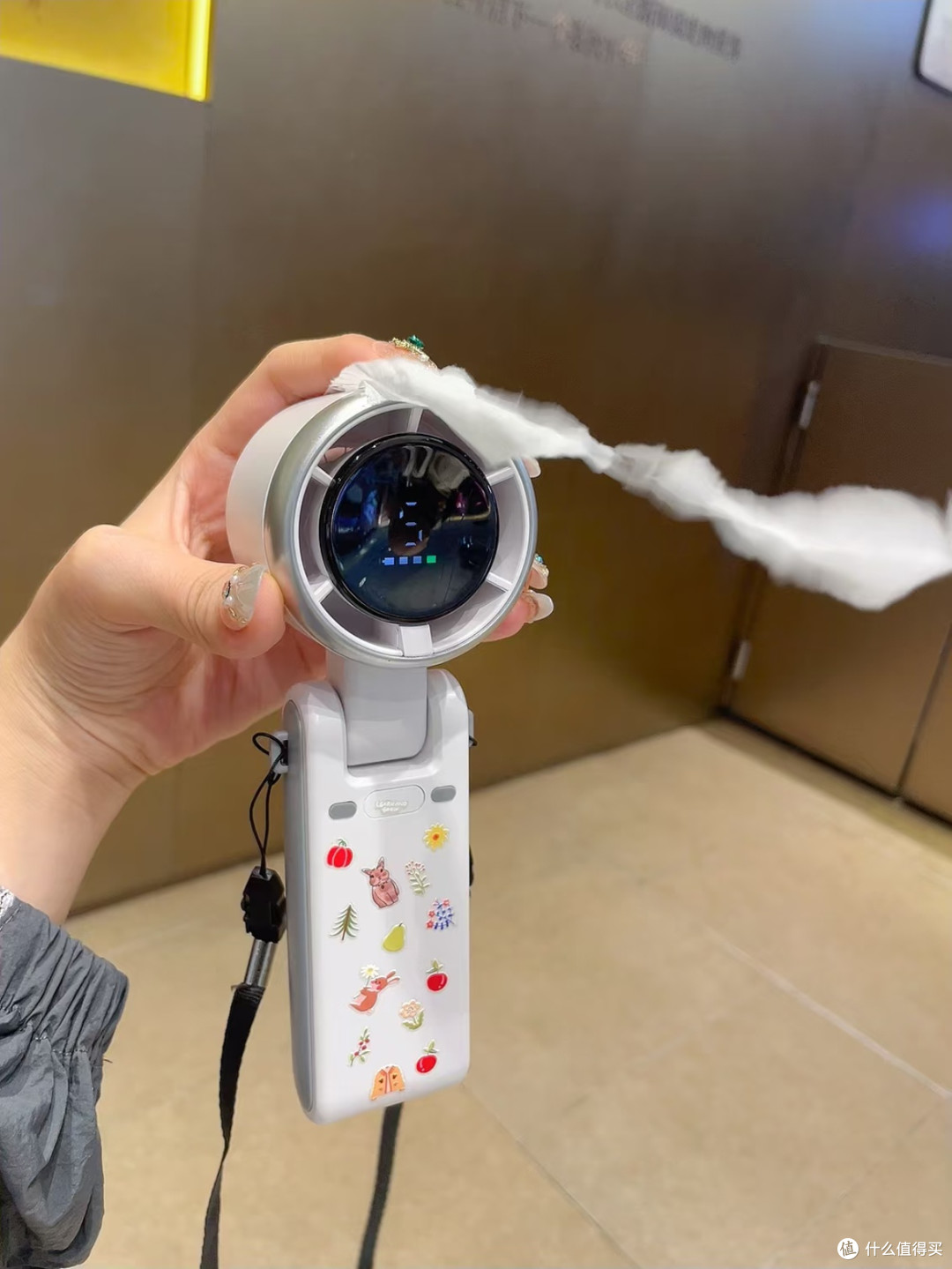 军训靠20+的挂脖风扇活下来，8小时续航真没吹垮