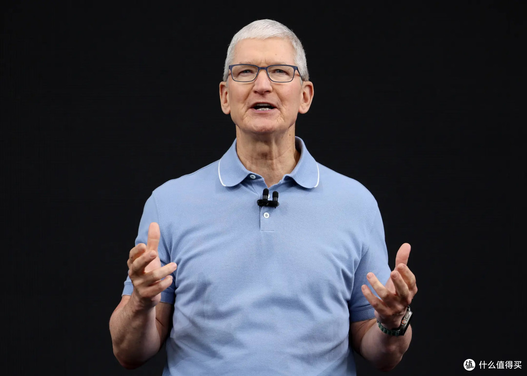 比起史上最薄iPhone 17,我更关心库克这次发布会穿什么...