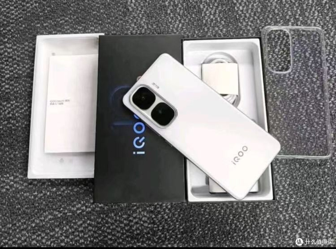 iQOO加速清仓,骁龙8Gen3国补后卖到1529元,配置是真香