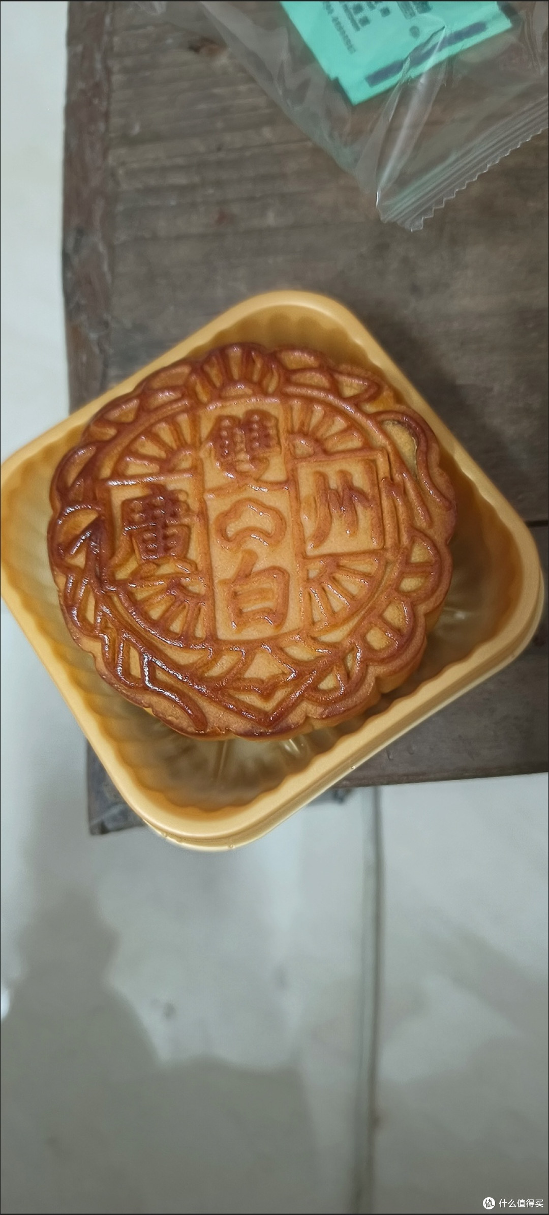 一口爱上!广州酒家X德芙联名月饼礼盒