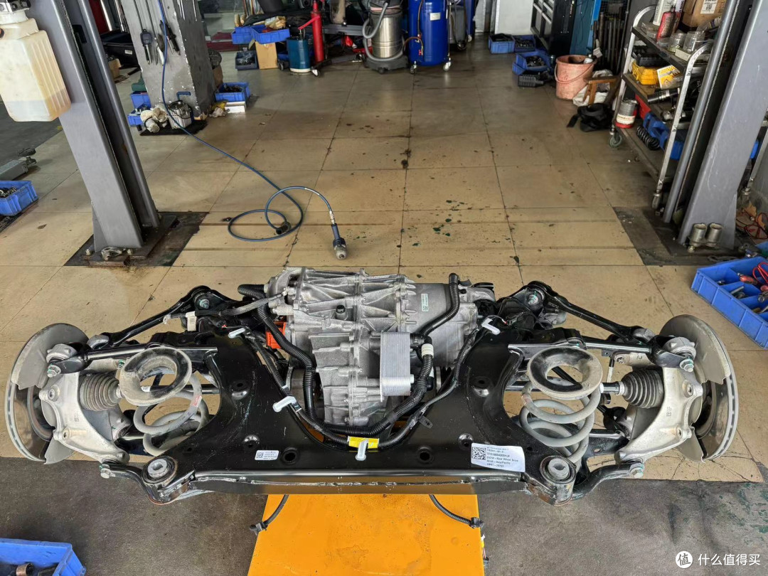 进口Model 3 14万公里底盘整备