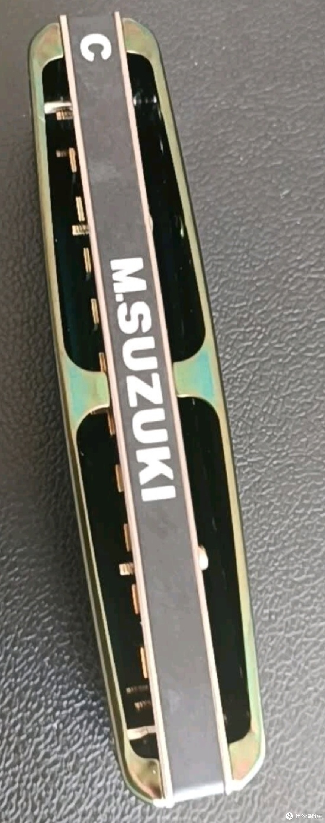 SUZUKI日本铃木原装进口C20 Olive布鲁斯十孔口琴橄榄绿成人