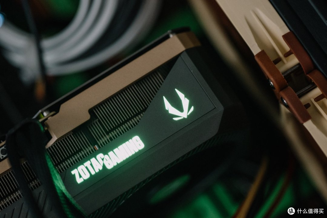 索泰GeForce RTX 5090 D v2 24GB SOLID OC评测：游戏依然很猛