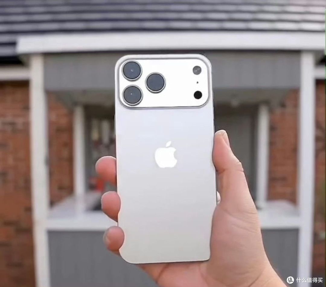 iPhone 17 Pro Max新色曝光:黑色要消失了?果粉内心慌成一锅粥