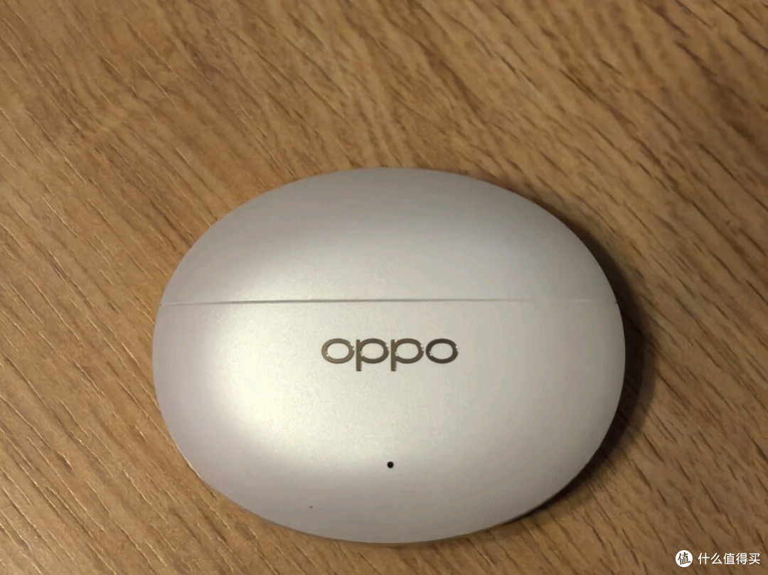 OPPO Enco Free4珠光白：真无线降噪耳机的全能标杆