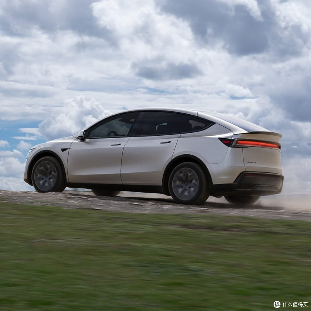 特斯拉Model Y:传统豪华车的颠覆者还是补充者?