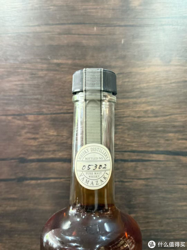 山崎蒸溜所樽出原酒10年貯蔵威士忌：原桶力量与十年时光的交响_威士忌_